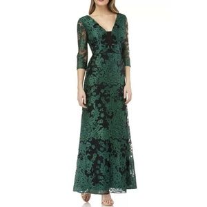 NEW JS Collections Embroidered Lace 3/4 Sleeves Gown Size 4